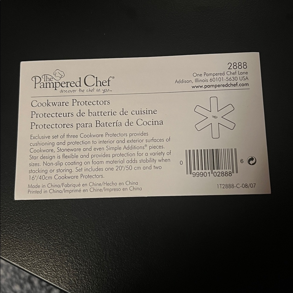 Pampered Chef Red Cookware Protectors - Picture 4 of 4